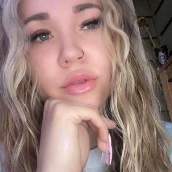 Meet your Posher, Raven - Picture 1 of 1